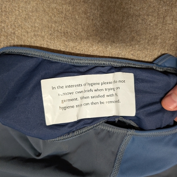 Freya Active Women's One Piece Freestyle Molded Undewired Swimsuit 36DDD - Picture 7 of 13